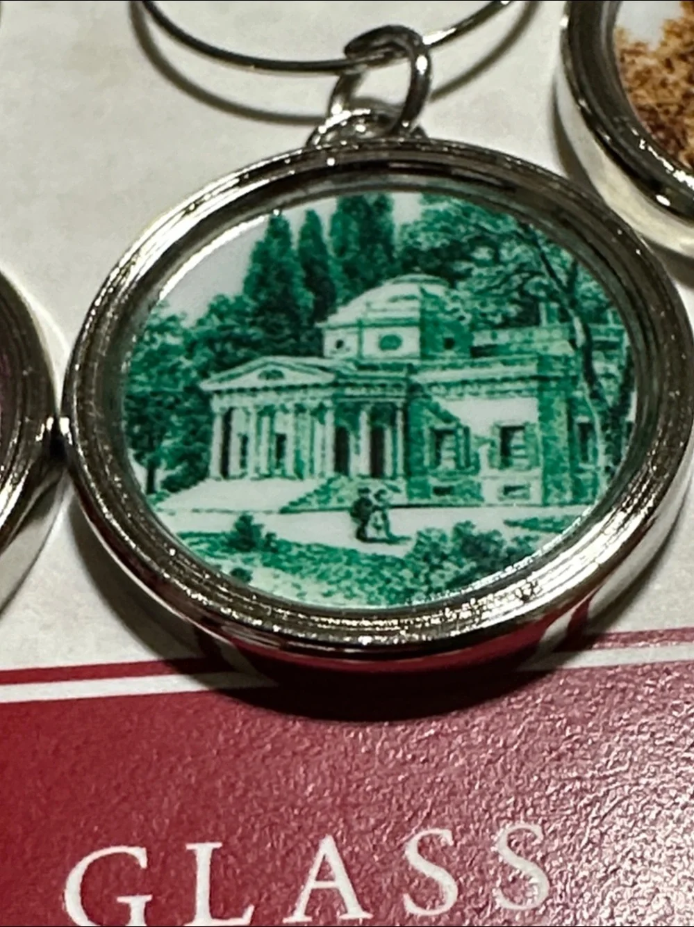 2012 The Jefferson Monticello Wine Glass Charm Set NEW
